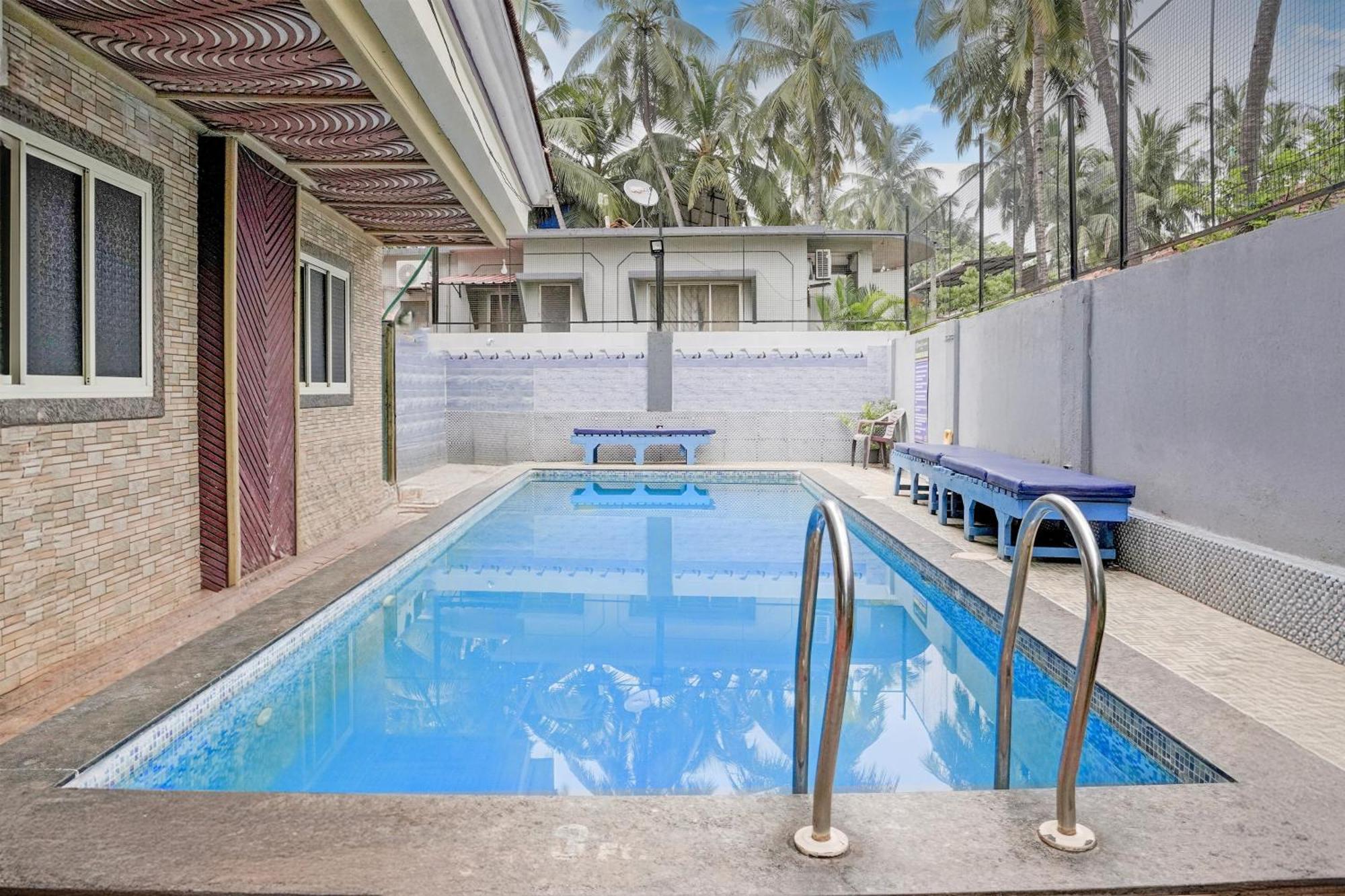 Super Townhouse Candolim Exterior photo